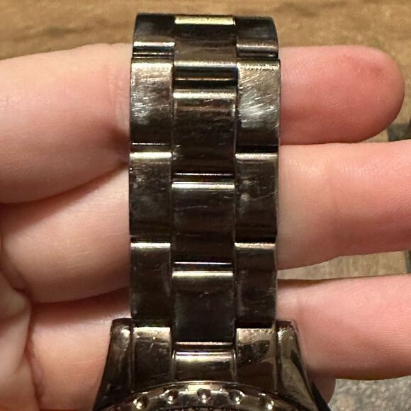 Michael Kors Espresso Madison Watch - Picture 4 of 12